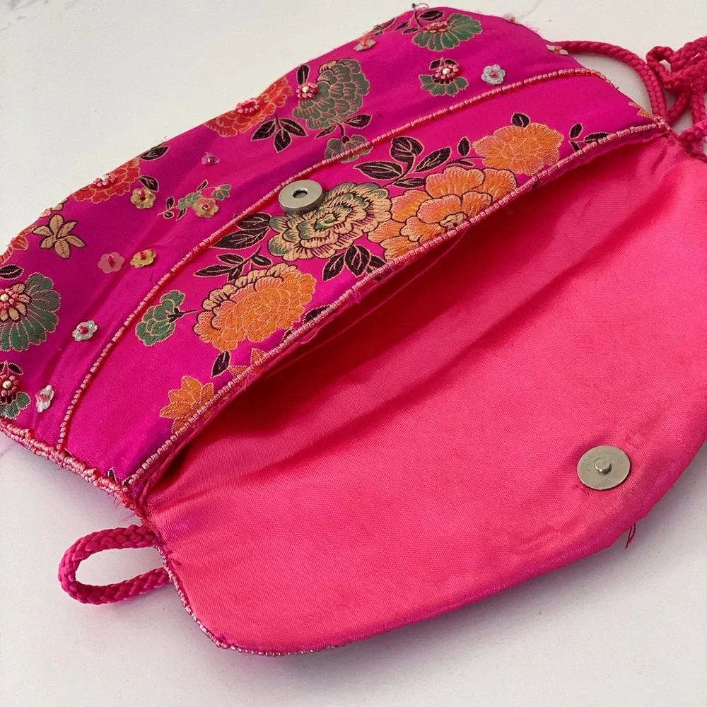 👛 Handmade Vintage Floral Chinese Embroidered Silk Clutch & Cross Body B…